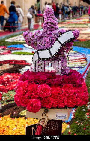 Noto, Sicile, Italie - 20 mai 2023 : la Fête des fleurs de Noto en Sicile Banque D'Images