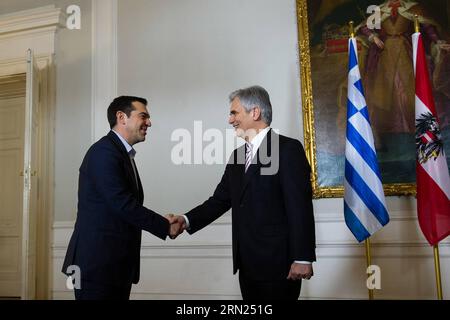 (150209) -- VIENNE , le 09 février 2015 -- le chancelier autrichien Werner Faymann (R) rencontre le Premier ministre grec Alexis Tsipras à Vienne, Autriche, le 9 février 2015.) AUTRICHE-VIENNE-GRÈCE-RÉUNION QianxYi PUBLICATIONxNOTxINxCHN Vienne 09 2015 février le chancelier autrichien Werner Faymann rencontre le Premier ministre grec Alexis Tsipras à Vienne Autriche 9 2015 février Autriche Vienne Grèce Réunion PUBLICATIONxNOTxINxCHN Banque D'Images
