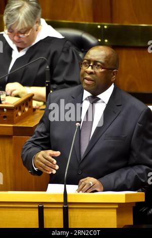 (150225) -- LE CAP, le 25 février 2015 -- le ministre sud-africain des Finances, Nhlanhla Nene, prononce son discours sur le budget national lors d'une séance conjointe de l'Assemblée nationale et du Conseil national des provinces, au Cap, en Afrique du Sud, le 25 février 2015. Le ministre sud-africain des Finances, Nhlanhla Nene, a averti mercredi que les contraintes en matière d électricité entraveraient la croissance économique du pays. Doc/) AFRIQUE DU SUD-CAPE TOWN-DISCOURS SUR LE BUDGET NATIONAL-PÉNURIE D'ÉLECTRICITÉ NtswexMokoena PUBLICATIONxNOTxINxCHN le Cap février 25 2015 les ministres des Finances sud-africains Nhlanhla Nene prononce son discours sur le budget national À une Banque D'Images