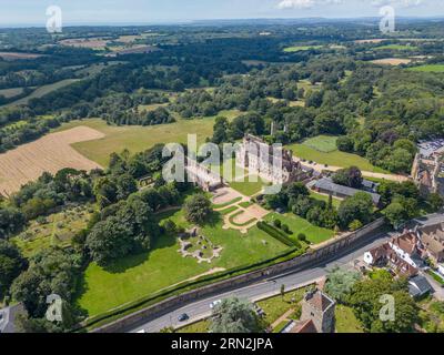 Vue aérienne Abbaye de bataille, 1066 site de la bataille de Hastings, bataille, East Sussex, Royaume-Uni. Banque D'Images