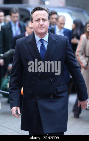 (150319) -- BRUXELLES, le 19 mars 2015 -- le Premier ministre britannique David Cameron arrive au siège du Conseil européen avant le sommet de l'Union européenne (UE) à Bruxelles, Beglium, le 19 mars 2015. SOMMET BELGIQUE-BRUXELLES-UE YexPingfan PUBLICATIONxNOTxINxCHN Bruxelles Mars 19 2015 le Premier ministre britannique David Cameron arrive AU siège du Conseil européen avant le sommet de l'Union européenne à Bruxelles Beglium Mars 19 2015 Belgique Bruxelles Sommet de l'UE PUBLICATIONxNOTxINxCHN Banque D'Images