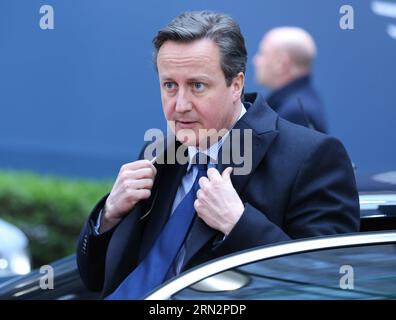 (150319) -- BRUXELLES, le 19 mars 2015 -- le Premier ministre britannique David Cameron arrive au siège du Conseil européen avant le sommet de l'Union européenne (UE) à Bruxelles, Beglium, le 19 mars 2015. SOMMET BELGIQUE-BRUXELLES-UE YexPingfan PUBLICATIONxNOTxINxCHN Bruxelles Mars 19 2015 le Premier ministre britannique David Cameron arrive AU siège du Conseil européen avant le sommet de l'Union européenne à Bruxelles Beglium Mars 19 2015 Belgique Bruxelles Sommet de l'UE PUBLICATIONxNOTxINxCHN Banque D'Images