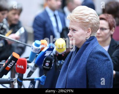 (150319) -- BRUXELLES, le 19 mars 2015 -- la présidente lituanienne, Dalia Grybauskaite, arrive au siège du Conseil européen avant le sommet de l'Union européenne (UE) à Bruxelles, Beglium, le 19 mars 2015. SOMMET BELGIQUE-BRUXELLES-UE YexPingfan PUBLICATIONxNOTxINxCHN Bruxelles Mars 19 2015 Lituanie S Présidente Dalia Grybauskaite arrive AU siège du Conseil européen avant le Sommet de l'Union européenne à Bruxelles Beglium Mars 19 2015 Belgique Bruxelles Sommet de l'UE PUBLICATIONxNOTxINxCHN Banque D'Images