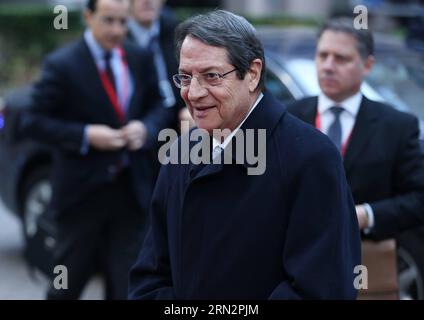 (150319) -- BRUXELLES, le 19 mars 2015 -- le président chypriote Nicos Anastasiades arrive au siège du Conseil européen avant le sommet de l'Union européenne (UE) à Bruxelles, Beglium, le 19 mars 2015. SOMMET BELGIQUE-BRUXELLES-UE YexPingfan PUBLICATIONxNOTxINxCHN Bruxelles Mars 19 2015 Chypre le Président Nicos arrive AU siège du Conseil européen avant le Sommet de l'Union européenne à Bruxelles Beglium Mars 19 2015 Belgique Bruxelles Sommet de l'UE PUBLICATIONxNOTxINxCHN Banque D'Images