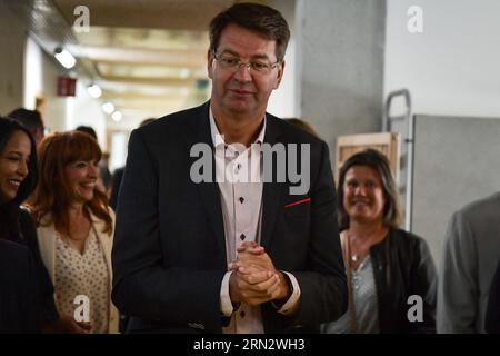 Gennevilliers, France. 31 août 2023. Groupe scolaire Joliot-Curie lors d’une visite à Gennevilliers en périphérie de Paris pour célébrer la rénovation urbaine du quartier des Agnettes le 31 août 2023. Photo de Firas Abdullah/ABACAPRESS.COM crédit : Abaca Press/Alamy Live News Banque D'Images