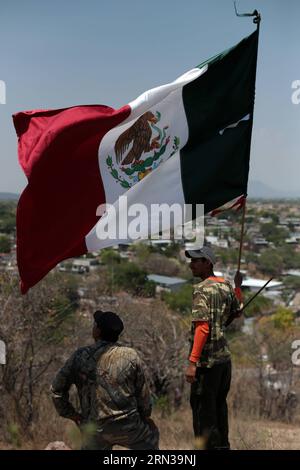 (150411) -- MORELOS, -- des personnes assistent à un événement en commémoration du 96e anniversaire du meurtre d Emiliano Zapata, dans la communauté de San Miguel Ixtilco el Grande, dans l Etat de Morelos, Mexique, le 10 avril 2015. Emiliano Zapata fut l'un des principaux dirigeants de la Révolution mexicaine. Retana) (rhj) MEXICO-MORELOS-SOCIETY-REMEMORATION MARGARITOXPEREZ PUBLICATIONxNOTxINxCHN Morelos célébrités assistent à l'événement en commémoration du 96e Aniversary de Emiliano Zapata S meurtre À la Communauté de San Miguel El Grande dans l'État de Morelos Mexico LE 10 2015 avril Emiliano Zapata quel est l'un des majeurs Banque D'Images