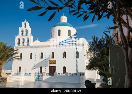 Grèce, Cyclades, île Santorin (Thera ou Thira), village d'Oia, église orthodoxe d'hymne Panagia Akathistos Banque D'Images