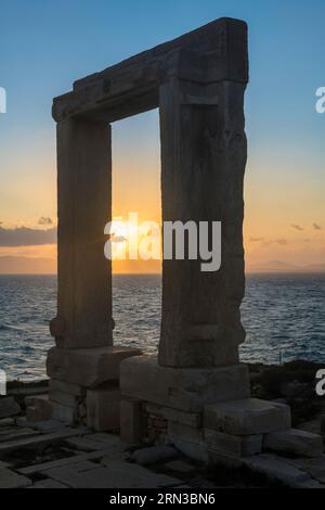 Grèce, Cyclades, île de Naxos, la porte du temple Apollon Banque D'Images