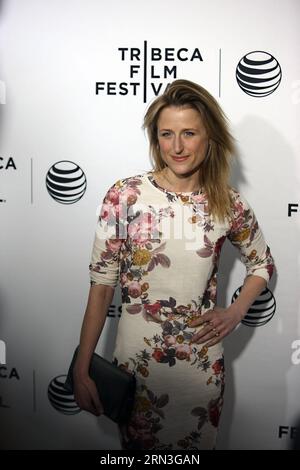 NEW YORK, le 15 avril 2015 -- l'actrice américaine Mamie Gummer pose sur le tapis rouge pour la soirée d'ouverture du Festival du film Tribeca à West Side Manhattan, New York, États-Unis, le 15 avril 2015. Le Festival du film de Tribeca a débuté ici mercredi. ) Mercredi. )(azp) US-NEW YORK-FILM FESTIVAL-TAPIS ROUGE WuxRong PUBLICATIONxNOTxINxCHN New York avril 15 2015 l'actrice américaine Mamie Gummer pose SUR le tapis rouge pour la soirée d'ouverture du Tribeca film Festival dans WEST Side Manhattan New York États-Unis avril 15 2015 le Tribeca film Festival a débuté mercredi EGP États-Unis Nouveau Banque D'Images