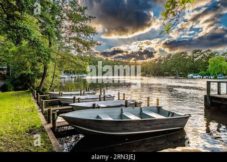 Lieu d'atterrissage au camping Skyttehuset près de Silkeborg dans les hautes terres du lac danois, Danemark Banque D'Images