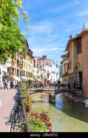 Pont du passage de l'Île, Vieille ville, Annecy, haute-Savoie, Auvergne-Rhône-Alpes, France Banque D'Images