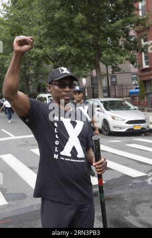 Célébrant le 50e anniversaire du Hip Hop en 2023, le défilé annuel Hip Hop pour la justice sociale se déroule dans le quartier Bedford Stuyvesant de Brooklyn, New York. Banque D'Images