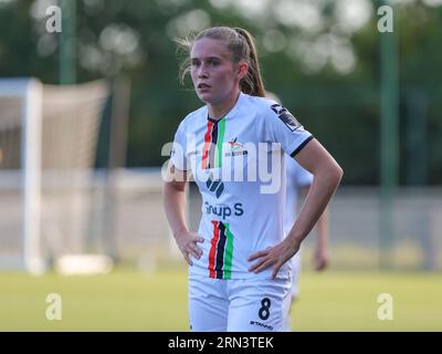 Oud Heverlee, Belgique. 26 août 2023. Marie Detruyer (8 ans) de OHL photographiée lors d'un match de football féminin entre Oud Heverlee Leuven et White Star Woluwe lors de la 1e journée de la saison 2023 - 2024 de Belgian Lotto Womens Super League, le 26 août 2023 à Oud-Heverlee, Belgique. Crédit : Sportpix/Alamy Live News Banque D'Images