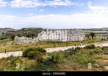 Ggantija, Gozo Island, Malte - 15 avril 2023 : Ġgantija est un complexe de temples mégalithiques de l'époque néolithique sur l'île de Gozo à Malte, touristique Banque D'Images