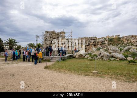 Ggantija, Gozo Island, Malte - 15 avril 2023 : Ġgantija est un complexe de temples mégalithiques de l'époque néolithique sur l'île de Gozo à Malte, touristique Banque D'Images