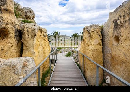 Ggantija, Gozo Island, Malte - 15 avril 2023 : Ġgantija est un complexe de temples mégalithiques de l'époque néolithique sur l'île de Gozo à Malte, touristique Banque D'Images