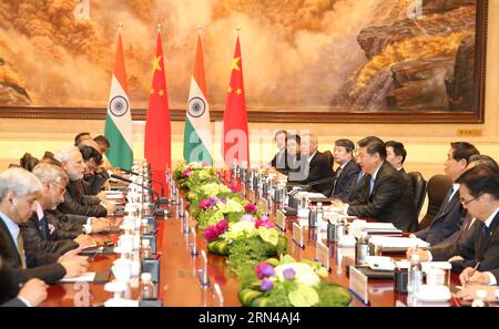 (150514) -- XI AN, le 14 mai 2015 -- le président chinois Xi Jinping rencontre le Premier ministre indien Narendra Modi en visite à Xi an, capitale de la province du Shaanxi du nord-ouest de la Chine, le 14 mai 2015.) (Wjq) CHINA-XI AN-XI JINPING-MODI-MEETING (CN) HuangxJingwen PUBLICATIONxNOTxINxCHN 150514 Xi à mai 14 2015 le président chinois Xi Jinping rencontre les premiers ministres indiens Narendra modes à Xi dans la capitale du nord-ouest de la Chine S Shaanxi province mai 14 2015 wjq Chine Xi à Xi Jinping modes Réunion CN HuangxJingCHINTINXWen Chine Banque D'Images