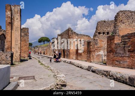 Via di Mercurio dans la zone de fouilles, Pompéi, Golfe de Naples, Campanie, Italie méridionale, Italie Banque D'Images