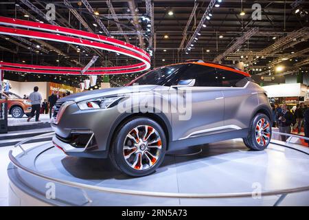 (150618) -- BUENOS AIRES, le 18 juin 2015 -- Un concept-car Kicks de la marque Nissan est présenté lors du 7e salon international de l'automobile à Buenos Aires, capitale de l'Argentine, le 18 juin 2015.) (ah) ARGENTINA-BUENOS AIRES-INDUSTRY-AUTOMOTIVE MARTINxZABALA PUBLICATIONxNOTxINxCHN 150618 Buenos Aires juin 18 2015 un concept car Kicks de marque Nissan EST présenté lors du 7e salon International du moteur à Buenos Aires capitale de l'Argentine LE 18 2015 juin AH Argentina Buenos Aires Industry Automotive MartinXZabala PUBLICATIONxNOTxINxCHN Banque D'Images