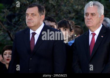 Le président serbe Tomislav Nikolic (à droite) et Milorad Dodik, président de la Republika Srpska, entité de Bosnie-Herzégovine, assistent à la cérémonie inaugurant un monument dédié à Gavrilo Princip, le serbe de Bosnie qui a assassiné Franz Ferdinand, héritier du trône autrichien en 1914, déclenchant la première Guerre mondiale, à Belgrade, Serbie, 28 juin 2015. ) SERBIE-BELGRADE-COMMÉMORATION-première Guerre mondiale-MONUMENT NemanjaxCabric PUBLICATIONxNOTxINxCHN le président serbe Tomislav Nikolic r et le président Milorad Dodik de l'entité de la Republika Srpska de Bosnie-Herzégovine assistent à la cérémonie dévoilant un Monumen Banque D'Images