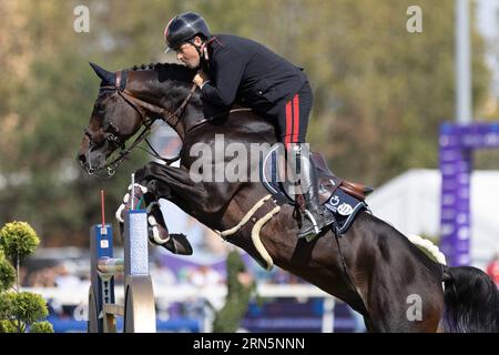 Milan, Italie. 31 août 2023. GAUDIANO Emanuele d'Italie au crack Balou lors du Championnat d'Europe de saut d'obstacles FEI 2023, épreuve équestre le 30 août 2023 à l'hippodrome Snai San Siro à Milan, Italie lors du Championnat d'Europe de saut d'obstacles 2023, course équestre internationale à Milan, Italie, août 31 2023 crédit : Agence photo indépendante/Alamy Live News Banque D'Images