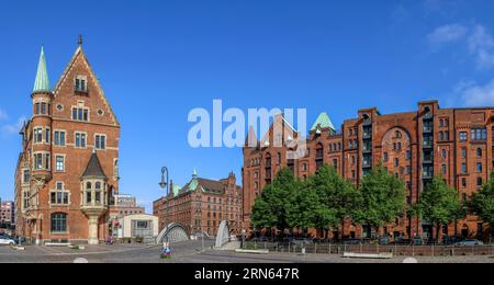 Photo panoramique Bâtiment historique en briques Speicherhafen GmbH & Co. KG dans la rue Am Sandtorkai et entrepôt de briques historique Hambourg Speicherstadt Banque D'Images