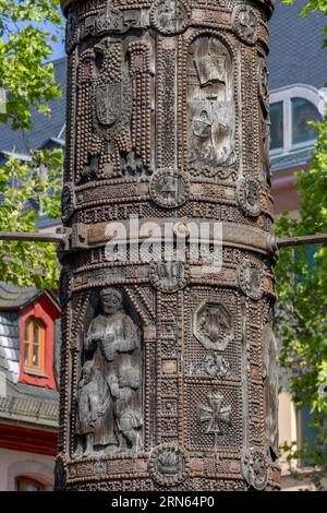 Détail de la colonne de clou sur Liebfrauenplatz, Mayence, Rhénanie-Palatinat, Allemagne Banque D'Images