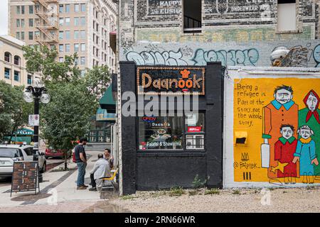 Daanook est la nourriture de rue la plus chaude de Winnipeg, gérée par une famille de réfugiés syriens, dans le quartier historique Exchange, Winnipeg, province du Manitoba, Canada Banque D'Images