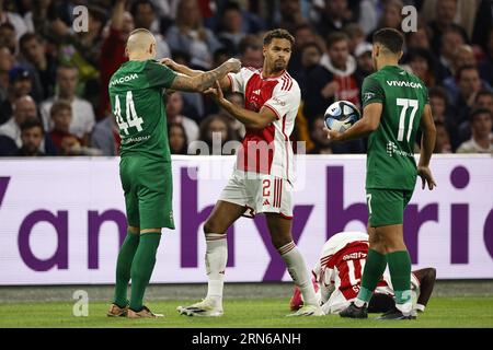 AMSTERDAM - (lr) Marcel Heister de PFK Ludogorets 1945, Devyne Rensch d'Ajax, Carlos Forbes d'Ajax, Caio Vidal Rocha de PFK Ludogorets 1945 lors du match de play-offs de l'UEFA Europa League entre l'Ajax Amsterdam et le PFC Ludogorets dans la Johan Cruijff Arena le 31 août 2023 à Amsterdam, pays-Bas. ANP MAURICE VAN STONE Banque D'Images