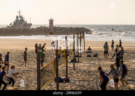 Terrains de Beach volley sur la plage de Scheveningen, pays-Bas Banque D'Images