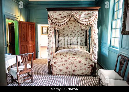 Mt VERNON, Alexandria, va — chambres décorées dans un style d'époque au Mt. Vernon. La demeure historique de George Washington, le premier président des États-Unis, est préservée à Alexandrie. Ce domaine emblématique met en valeur la vie et l'héritage de Washington et reste un symbole durable du leadership et du patrimoine américains. Banque D'Images