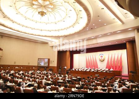 (150827) -- BEIJING, 27 août 2015 -- la 12e session du Comité permanent de la 12e Conférence consultative politique du peuple chinois (CCPPC) se tient à Beijing, capitale de la Chine, le 27 août 2015. Yu Zhengsheng, président du Comité national de la CPPCC, a assisté à la session. La session était principalement pour discuter de la culture et de la mise en œuvre des valeurs socialistes fondamentales.) (Wjq) CHINA-BEIJING-YU ZHENGSHENG-CPPCC MEETING(CN) DingxLin PUBLICATIONxNOTxINxCHN 150827 Beijing août 27 2015 la 12e session du Comité Thing de la 12e célébrité chinoise S politique Banque D'Images