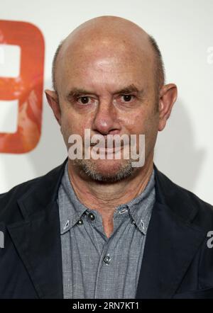 Nick Hornby assiste à la première mondiale de '89' à l'Odeon Holloway à Londres. Banque D'Images