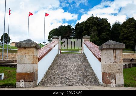 Le célèbre pont historique de Boyaca en Colombie. La bataille pour l'indépendance de la Colombie de Boyaca a eu lieu ici le 7 août 1819. Banque D'Images