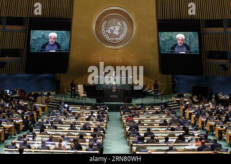 (150928) -- NEW YORK, 28 septembre 2015 -- le président iranien Hassan Rouhani prend la parole à la 70e session de l'Assemblée générale des Nations Unies, au siège des Nations Unies à New York, aux États-Unis, le 28 septembre 2015. Le débat général de la 70e session de l'Assemblée générale des Nations Unies a débuté lundi dans la salle de l'Assemblée générale du siège de l'ONU à New York. ) Un-NEW YORK-DÉBAT GÉNÉRAL LixMuzi PUBLICATIONxNOTxINxCHN New York sept 28 2015 le Président iranien Hassan Rouhani prend la parole À la 70e session de l'Assemblée générale des Nations Unies AU siège des Nations Unies Banque D'Images