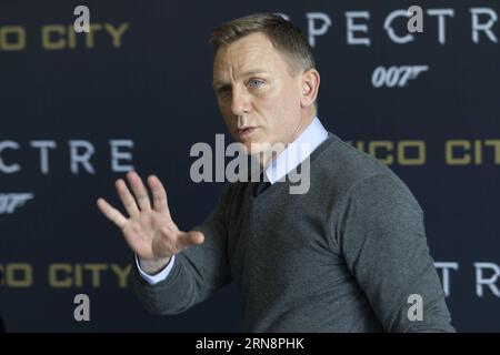 (151101) -- MEXICO, 1 novembre 2015 -- l'acteur britannique Daniel Craig pose pendant le photocall pour promouvoir le nouveau film de James Bond spectre à Mexico, capitale du Mexique, le 1 novembre 2015. Alejandro Ayala) (jp) (fnc) MEXICO-MEXICO CITY-CINEMA-spectre e AlejandroxAyala PUBLICATIONxNOTxINxCHN James Bond spectre-Photocall in Mexiko City Mexico 1 2015 novembre l'acteur britannique Daniel Craig pose lors de l'appel photo pour promouvoir le nouveau James Bond film Specter à Mexico City capitale du Mexique LE 1 2015 novembre Alejandro Ayala JP FNC Mexico City Cinema Specter e AlejandroxAyala PUBLICATIONxNOTxINxCHN Jam Banque D'Images