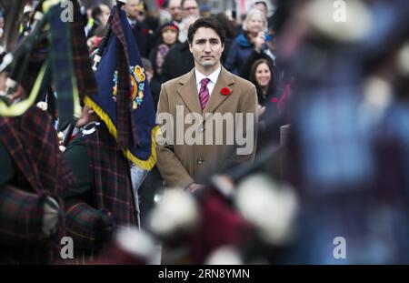 (151111) -- OTTAWA, le 11 nov. 2015 -- le premier ministre canadien Justin Trudeau participe aux cérémonies du jour du souvenir au Monument commémoratif de guerre du Canada, à Ottawa, Canada, le 11 nov. 2015. ) CANADA-OTTAWA-REMEMBERANCE DAY ChrisxRoussakis PUBLICATIONxNOTxINxCHN 151111 Ottawa nov. 11 2015 le Premier ministre canadien Justin Trudeau participe aux cérémonies du jour du souvenir AU Mémorial national WAS à Ottawa Canada nov. 11 2015 Canada Ottawa Rememberance Day PUBLICATIONxNOTxINxCHN Banque D'Images