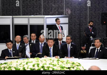 (151115) -- ANTALYA, 15 novembre 2015 -- le président chinois Xi Jinping prend la parole lors d'une réunion des dirigeants des BRICS tenue à Antalya, Turquie, le 15 novembre 2015.) (Zhs) TURKEY-ANTALYA-BRICS-XI JINPING (CN) RaoxAimin PUBLICATIONxNOTxINxCHN Antalya nov. 15 2015 le président chinois Xi Jinping prend la parole LORS d'une rencontre des leaders BRICS Hero à Antalya Turquie nov. 15 2015 zhs Turquie Antalya BRICS Xi Jinping CN RaoxAimin PUBLICATIONxNOTxINxCHN Banque D'Images