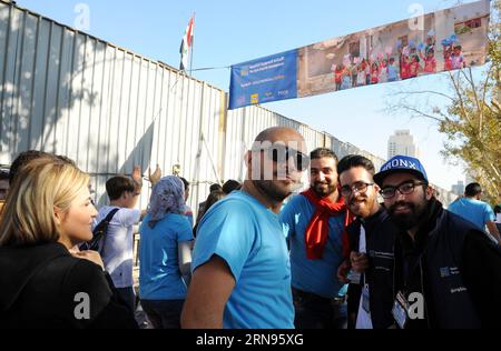 (151120) -- DAMAS, 20 novembre 2015 -- des Syriens participent à une longue marche dans le cadre d'un événement caritatif pour soutenir les pauvres, à Damas, capitale de la Syrie, le 20 novembre 2015. L'événement comprenait une longue promenade dans le centre de Damas suivie d'un concert musical. ) DAMASCUS-SYRIA-SOCIETY-CHARITY AMMAR PUBLICATIONxNOTxINxCHN 151120 Damas nov. 20 2015 les Syriens prennent part à une longue marche dans le cadre d'un événement caritatif pour soutenir les pauvres à Damas capitale de la Syrie nov. 20 2015 l'événement comprenait une longue marche dans le centre de Damas suivie d'un concert musical Damascus Syria Society charité Ammar PUBLICATIONxNOTxINxCH Banque D'Images