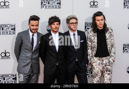 (151123) -- LOS ANGELES, 22 novembre 2015 -- le groupe britannique One Direction assiste aux American Music Awards 2015 au Microsoft Theater de Los Angeles, Californie, États-Unis, le 22 novembre 2015.) U.S.-LOS ANGELES-2015 MUSIC AWARDS ZhangxChaoqun PUBLICATIONxNOTxINxCHN 151123 Los Angeles nov 22 2015 British Tie One Direction participe aux American Music Awards 2015 AU Microsoft Theatre de Los Angeles Californie États-Unis nov 22 2015 U S Los Angeles 2015 Music Awards ZhangxChaoqun PUBLICATIONxNOTxINxCHN Banque D'Images