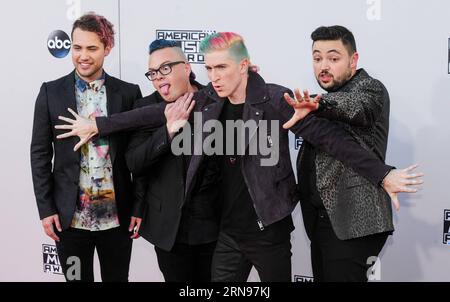 (151123) -- LOS ANGELES, Nov. 22, 2015 -- American band Walk The Moon attends the 2015 American Music Awards at Microsoft Theater in Los Angeles, California, the United States, Nov. 22, 2015. ) U.S.-LOS ANGELES-2015 MUSIC AWARDS ZhangxChaoqun PUBLICATIONxNOTxINxCHN   151123 Los Angeles Nov 22 2015 American Tie Walk The Moon Attends The 2015 American Music Awards AT Microsoft Theatre in Los Angeles California The United States Nov 22 2015 U S Los Angeles 2015 Music Awards ZhangxChaoqun PUBLICATIONxNOTxINxCHN Stock Photo