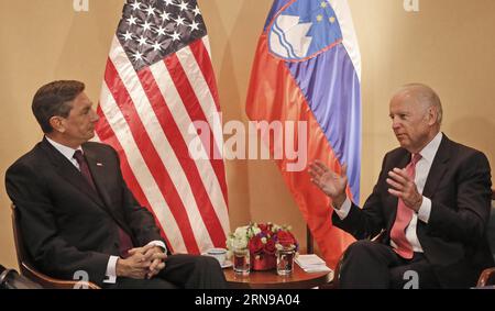 (151125) -- ZAGREB, Nov. 25, 2015 -- U.S. Vice President Joe Biden (R) meets with Slovenian President Borut Pahor before Brdo-Brijuni summit in Zagreb, Croatia, Nov. 25, 2015. As a guest, Biden attended the summit of western Balkan countries bringing together leaders from former Yugoslav countries and Albania. HINA-AFP/POOL)(azp) CROATIA-ZAGREB-BIDEN-SUMMIT hina-pool PUBLICATIONxNOTxINxCHN   151125 Zagreb Nov 25 2015 U S Vice President Joe Biden r Meets With Slovenian President Borut Pahor Before Brdo Brijuni Summit in Zagreb Croatia Nov 25 2015 As a Guest Biden attended The Summit of Western Stock Photo