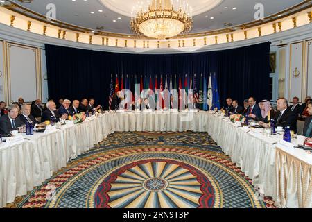 (151218) -- NEW YORK, 18 décembre 2015 -- une photo prise le 18 décembre 2015 montre le coup d'envoi de la troisième réunion des ministres des Affaires étrangères du Groupe international de soutien à la Syrie (ISSG) à New York, aux États-Unis.) États-Unis-NEW YORK-SYRIE-POURPARLERS LixMuzi PUBLICATIONxNOTxINxCHN 151218 New York DEC 18 2015 la photo prise LE 18 2015 décembre montre le LANCEMENT DE la troisième réunion des ministres des Affaires étrangères du Groupe international de soutien à la Syrie aux États-Unis U S New York pourparlers sur la Syrie LiXMuzi PUBLICATIONxNOTxINxCHN Banque D'Images