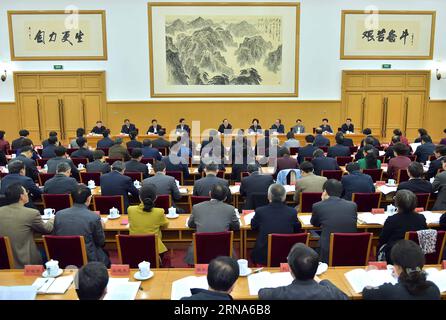 (160108) -- BEIJING, 8 janvier 2016 -- Yu Zhengsheng (5e L, arrière), président du Comité national de la Conférence consultative politique du peuple chinois (CCPPC), prend la parole lors d une réunion organisée pour les responsables du Front uni du Parti communiste chinois (PCC) à Beijing, capitale de la Chine, le 8 janvier 2016. ) (Yxb) CHINA-BEIJING-YU ZHENGSHENG-MEETING(CN) LixTao PUBLICATIONxNOTxINxCHN 160108 Beijing Jan 8 2016 Yu Zheng Sheng 5e l Président arrière du Comité national des célébrités chinoises Conférence consultative politique CPPCC parle À une rencontre Hero pour les responsables du communiste Banque D'Images