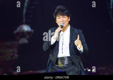 (160111) -- NANJING, 9 janvier 2016 -- le chanteur Emil Wakin Chau se produit lors de son concert à Nanjing, capitale de la province du Jiangsu de l est de la Chine, le 9 janvier 2016.) (Ry) CHINA-NANJING-CONCERT (CN) LiuxSong PUBLICATIONxNOTxINxCHN 160111 Nanjing Jan 9 2016 le chanteur Emil Wakin Chau se produit lors de son concert à Nanjing capitale de la Chine orientale S Jiangsu province Jan 9 2016 Ry China Nanjing concert CN LiuxSong PUBLICATIONxNOTxINxCHN Banque D'Images