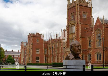 Belfast County Down Northern Ireland, August 24 2023 - Bust of Senator George Mitchell outside Queens University Belfast Stock Photo