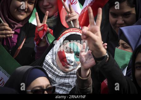 (160211) -- TÉHÉRAN, 11 février 2016 -- des écolières iraniennes assistent à un rassemblement pour marquer le 37e anniversaire de la révolution islamique sur la place Azadi (liberté) à Téhéran, Iran, le 11 février 2016. Des centaines de milliers d'Iraniens ont célébré jeudi dans tout le pays le 37e anniversaire de la victoire de la révolution islamique. IRAN-TÉHÉRAN-ANNIVERSAIRE DE LA RÉVOLUTION ISLAMIQUE AhmadxHalabisaz PUBLICATIONxNOTxINxCHN TÉHÉRAN février 11 2016 des écolières iraniennes participent à un rassemblement pour marquer le 37e anniversaire de la révolution islamique SUR la place de la liberté Azadi à TÉHÉRAN Iran février 11 2016 des centaines de milliers de célébrations iraniennes Banque D'Images