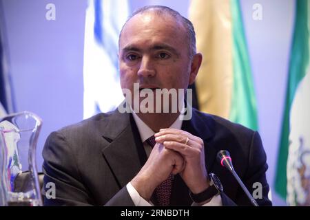 (160303) -- MEXICO, 2 mars 2016 -- Jose Calzada, ministre mexicain de l Agriculture, de l élevage, du développement rural, de la Fiheries et de l alimentation, participe à la 34e Conférence régionale de l Organisation des Nations Unies pour l alimentation et l agriculture (FAO) pour l Amérique latine et les Caraïbes, à Mexico, capitale du Mexique, le 2 mars 2016. ) (Lyi) CONFÉRENCE MEXICO-MEXICO CITY-FAO AlejandroxAyala PUBLICATIONxNOTxINxCHN Mexico City Mars 2 2016 Mexique S Ministres de l'agriculture, de l'élevage, du développement rural et de l'alimentation Jose Calzada participe à la 34e Conférence régionale de l'Organisation pour l'alimentation et l'agriculture FAO f Banque D'Images