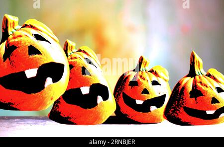 maman et papa avec leurs enfants à halloween Banque D'Images