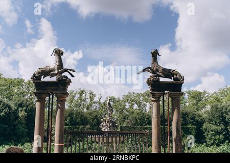 Sculptures à Fontano dell Oceano, dans les jardins de Boboli, Florence Banque D'Images